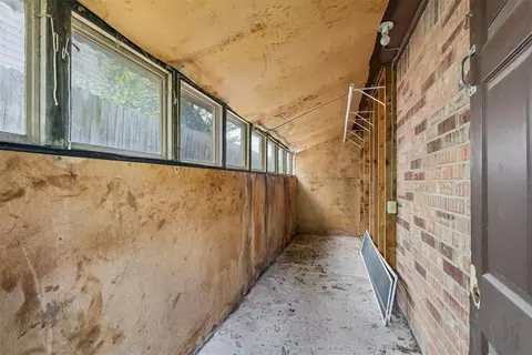 Entry Way - 13100 Red Eagle Pass, Edmond, OK 73013 photo 3 of 3