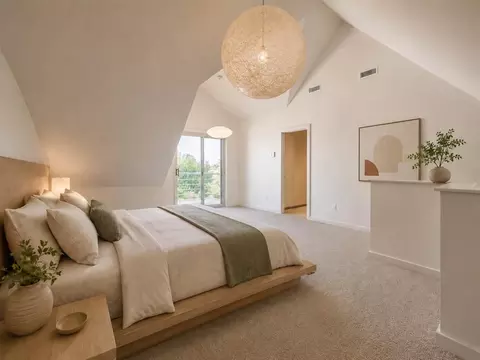 Bedroom - 2015 Summit Cir, Norman, OK 73072 photo 2 of 6