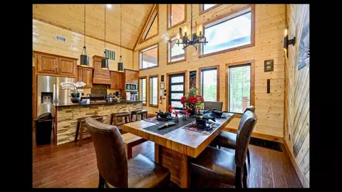 Dining - 211 Boulder Ave, Broken Bow, OK 74728 photo 1 of 2