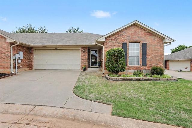 227 N Kelly Ave, Edmond, OK 73003