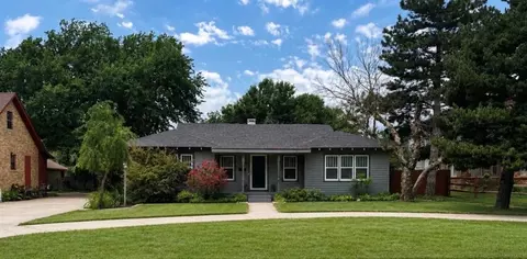 207 S Park Rd, Hobart, OK 73651