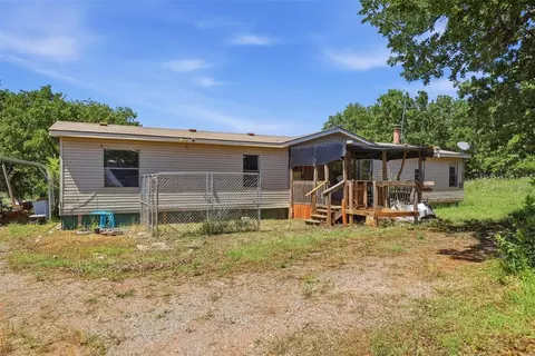 21333 Sunset Ln, Harrah, OK 73045