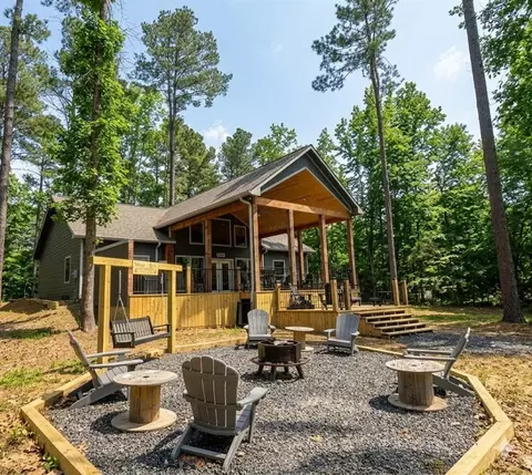 915 Riverview Rd, Smithville, OK 74957
