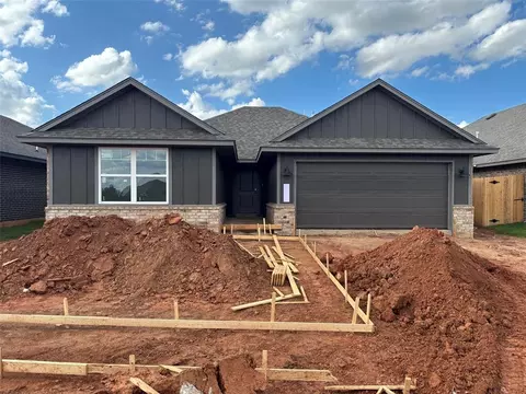 10641 SW 18th St, Yukon, OK 73099