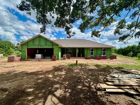2465 Gina Ct, Guthrie, OK 73044