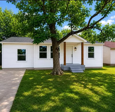 5212 N Beaver Ave, Bethany, OK 73008