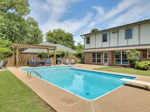 Exterior - 3912 Cedarbrook Dr, Norman, OK 73072 photo 2 of 13