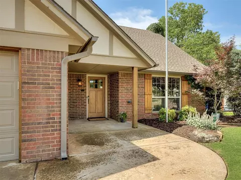 Exterior - 3912 Cedarbrook Dr, Norman, OK 73072 photo 5 of 13