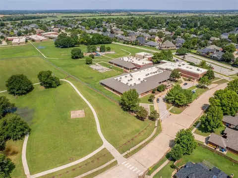 View/Area - 3912 Cedarbrook Dr, Norman, OK 73072 photo 4 of 4