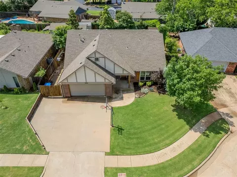 View/Area - 3912 Cedarbrook Dr, Norman, OK 73072 photo 1 of 4