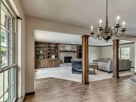 Living - 3912 Cedarbrook Dr, Norman, OK 73072 photo 5 of 5