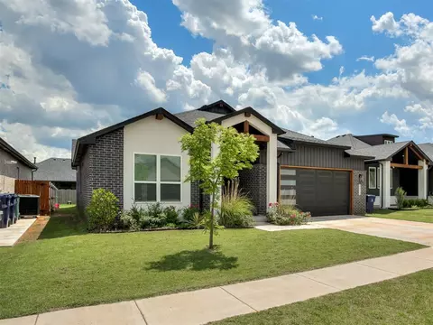8012 NW 152nd Ter, Edmond, OK 73013
