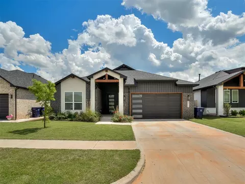 8012 NW 152nd Ter, Edmond, OK 73013