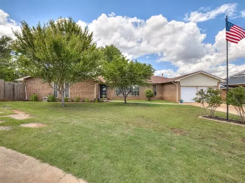 7329 Crown Point Rd, Oklahoma City, OK 73132