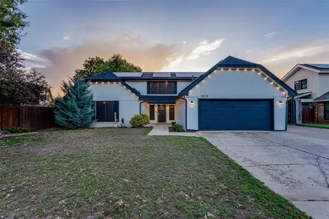 1809 Norwich Pl, Yukon, OK 73099