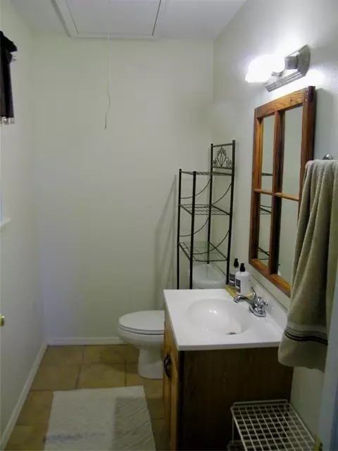 Bath - 405362 E 1235 Rd, Eufaula, OK 74432 photo 4 of 4
