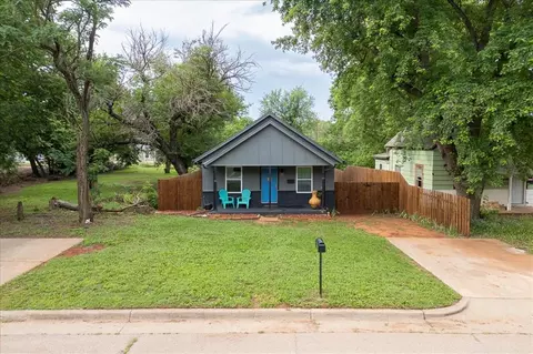 609 E Grant Ave, Guthrie, OK 73044