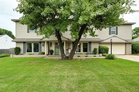 508 Ridge Rd, Edmond, OK 73034