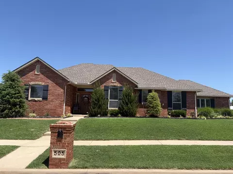 505 Swingman Rd, Yukon, OK 73099