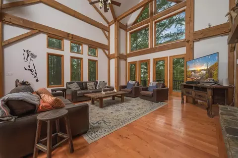 Living - 255 Trebble Hook Rd, Broken Bow, OK 74728 photo 4 of 5