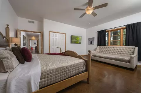Bedroom - 255 Trebble Hook Rd, Broken Bow, OK 74728 photo 6 of 11
