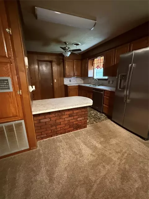 Kitchen - 42001 Sh 39 Hwy, Asher, OK 74826 photo 2 of 7