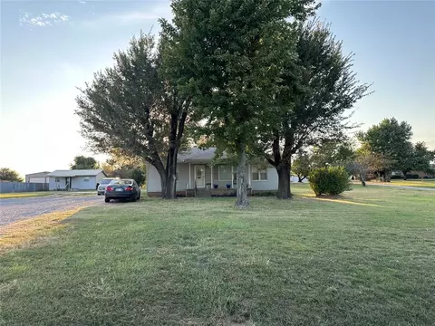 15 N Morgan Rd, Tuttle, OK 73089