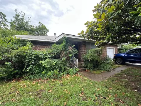 430 W Main St, Edmond, OK 73003