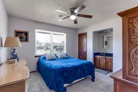 Bedroom - 320 Elder Ln, Mustang, OK 73064 photo 1 of 3