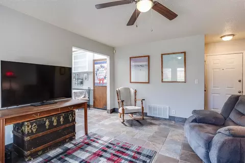 Living - 320 Elder Ln, Mustang, OK 73064 photo 1 of 3