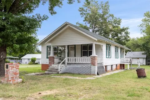 128 E 17th St, Wewoka, OK 74884
