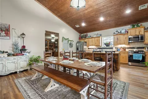 Dining - 40368 140th St, Byars, OK 74831 photo 1 of 2
