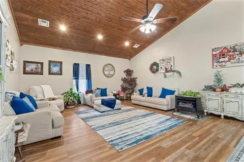 Living - 40368 140th St, Byars, OK 74831 photo 1 of 2