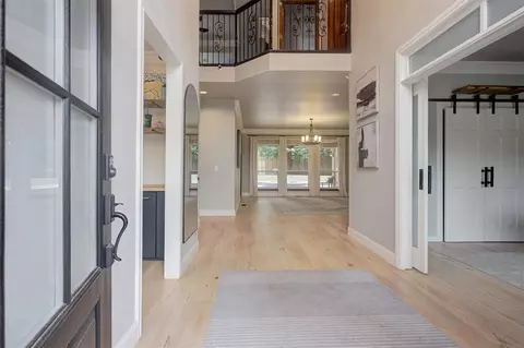 2601 Stratton Dr, Edmond, OK 73013