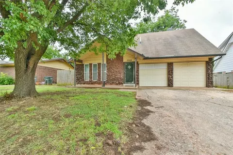3900 Overland Dr, Del City, OK 73115