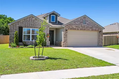 488 SE 7th Pl, Newcastle, OK 73065