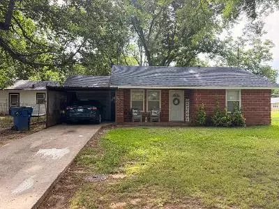 405 S Clayton Ave, Wynnewood, OK 73098