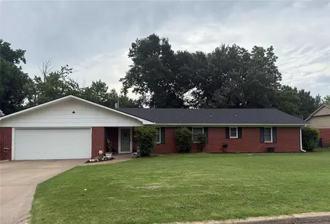 1917 N Minnesota Ave, Shawnee, OK 74804
