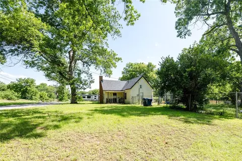 807 E Kean St, Wynnewood, OK 73098