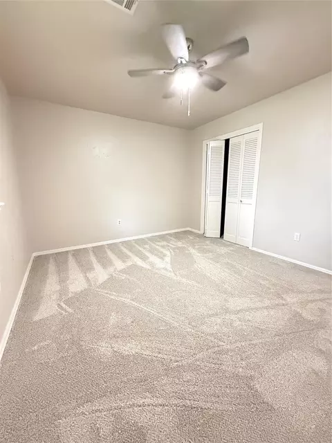 Bedroom - 534 E 28th St, Edmond, OK 73013 photo 4 of 4
