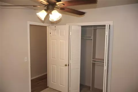 Bedroom - 534 E 28th St, Edmond, OK 73013 photo 2 of 4