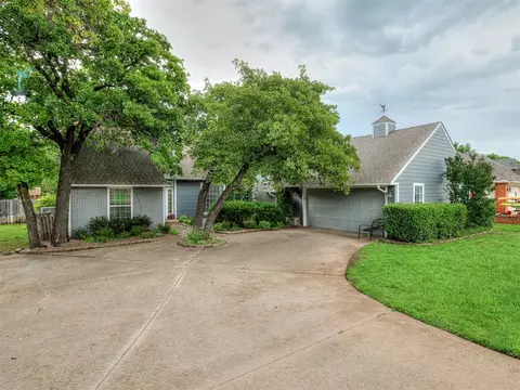 1708 Olde Towne Rd, Edmond, OK 73034