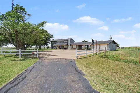 21145 Us Highway 62, Headrick, OK 73549