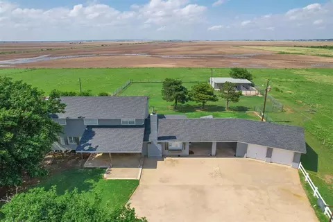 21145 Us Highway 62, Headrick, OK 73549
