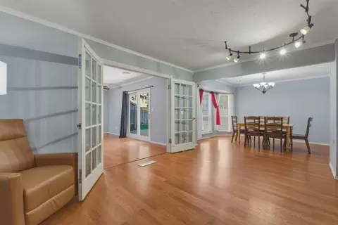 Other - 817 N Platt Cir, Moore, OK 73170 photo 2 of 6
