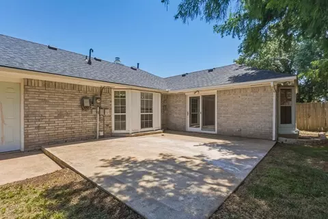 Other - 817 N Platt Cir, Moore, OK 73170 photo 6 of 6