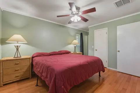 Bedroom - 817 N Platt Cir, Moore, OK 73170 photo 6 of 8
