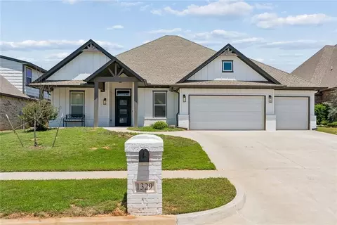1329 Monterey Dr, Norman, OK 73072