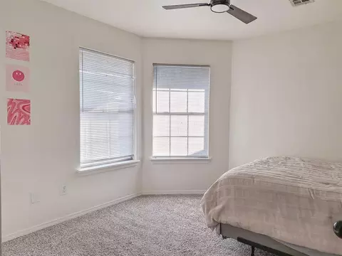 Bedroom - 519 Stoneridge Dr, Moore, OK 73160 photo 5 of 6