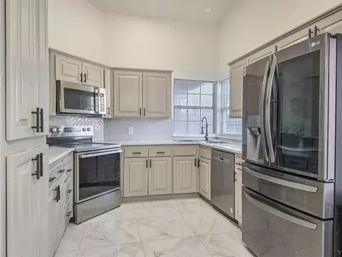 Kitchen - 519 Stoneridge Dr, Moore, OK 73160 photo 1 of 4